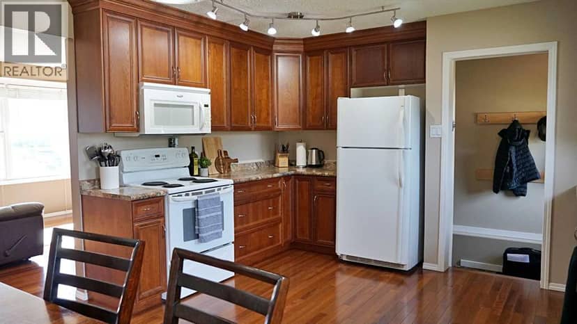 300 3 Street N, Marwayne, photo 7
