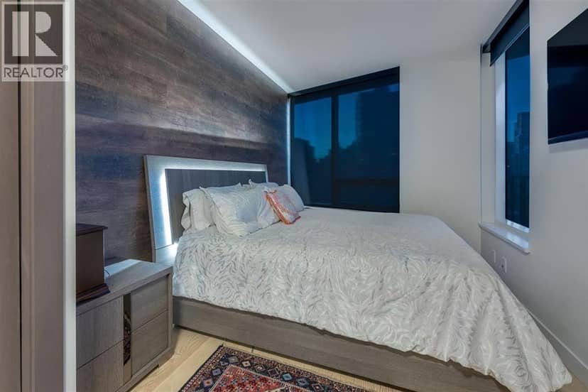 PH2015 68 Smithe Street, Vancouver, photo 7