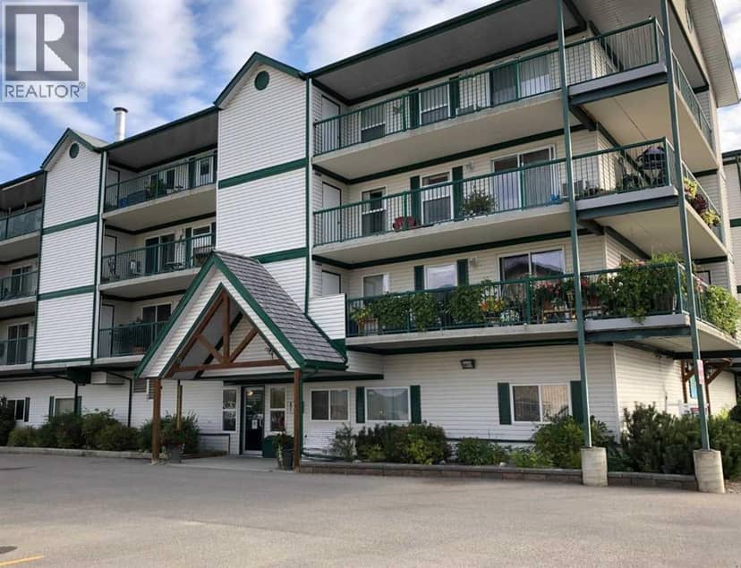 404, 228 Pembina Avenue, Hinton