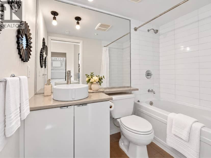 2508 233 ROBSON STREET, Vancouver, photo 3
