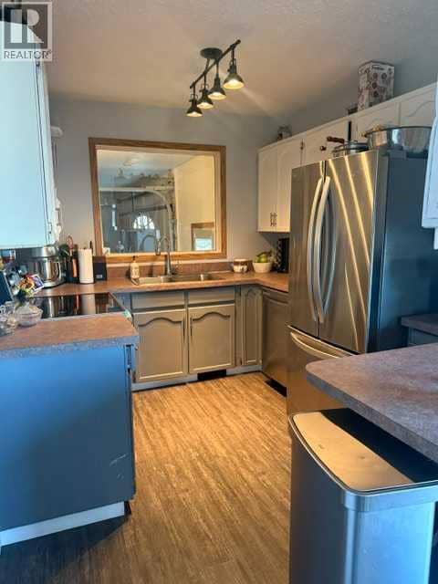 10415 107 Avenue, High Level, photo 3