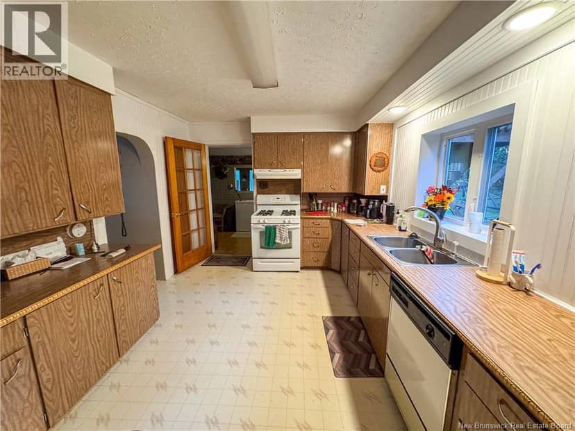255 Lerwick Road, Tilley, photo 8