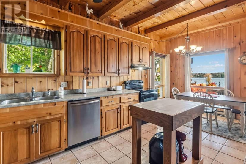 360 Birch Lane, Aylesford Lake, photo 2