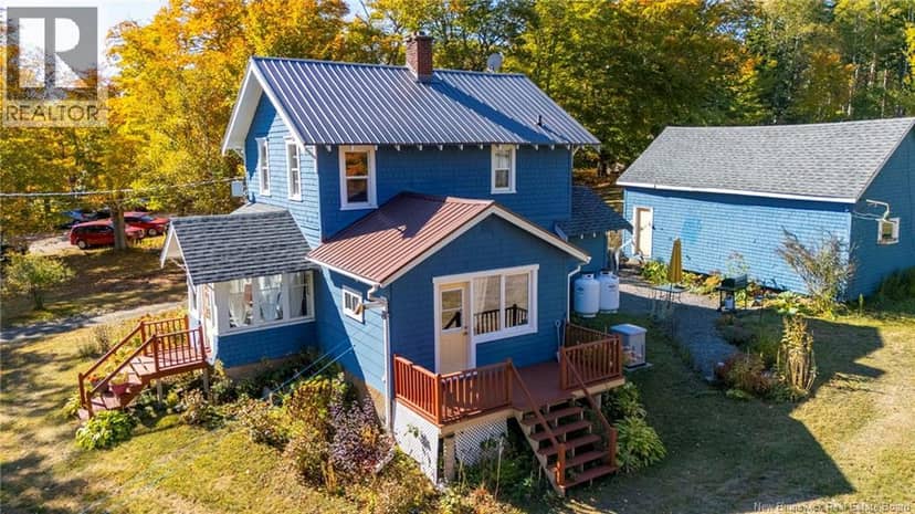 3988 Route 114, Hopewell Cape, photo 2