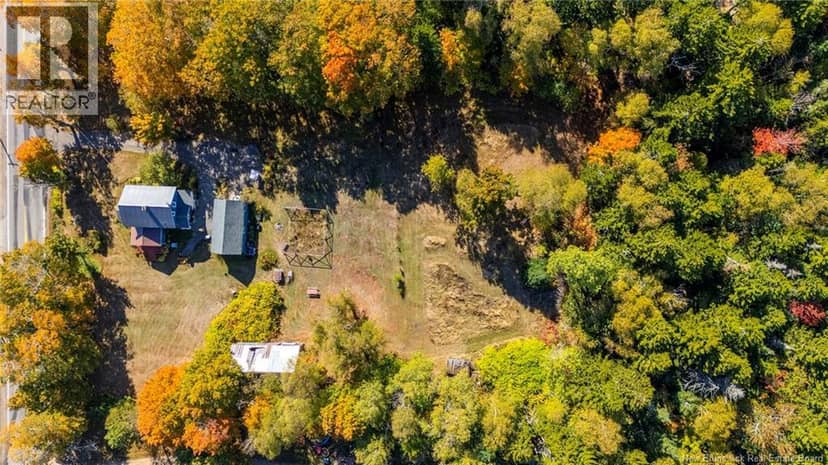3988 Route 114, Hopewell Cape, photo 4