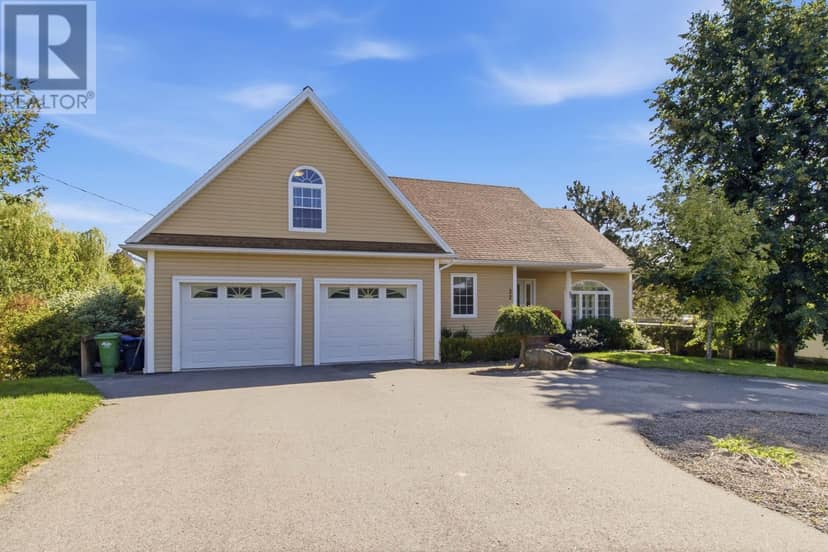 22 Valley View Drive, Falmouth, photo 3