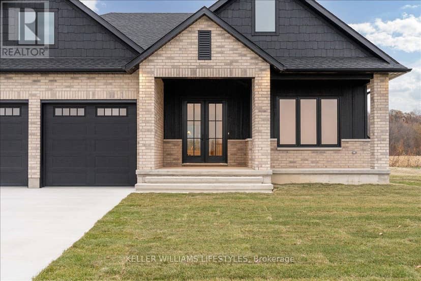126 Fraser Crescent, Lambton Shores, photo 4