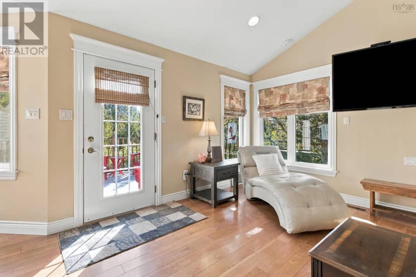 22 Valley View Drive, Falmouth, photo 8