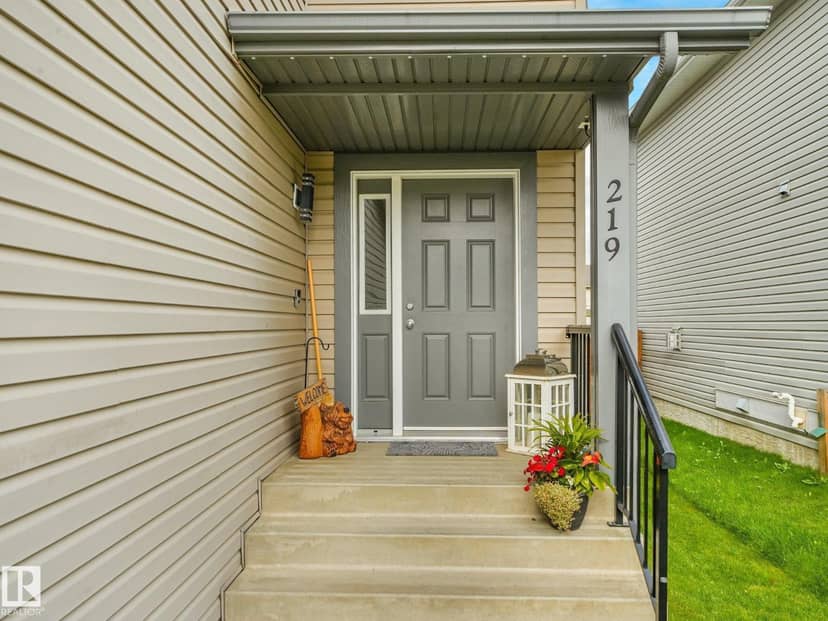 219 Silverstone Cr, Stony Plain, photo 2