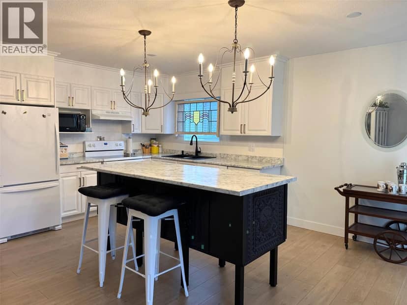 2250 Louie Drive Unit# 17, West Kelowna, photo 2
