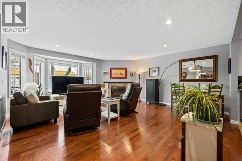 38 Richelieu Court SW, Calgary, photo 4
