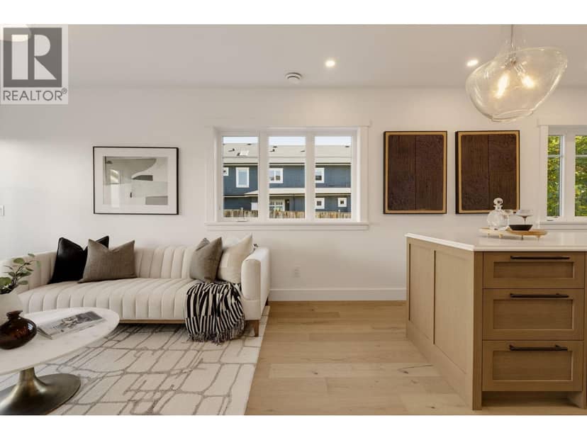 1 326 W 14TH STREET, North Vancouver, photo 8