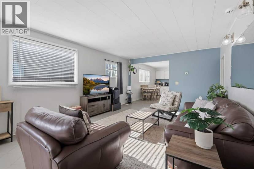 5036 51A Street, Sylvan Lake, photo 6