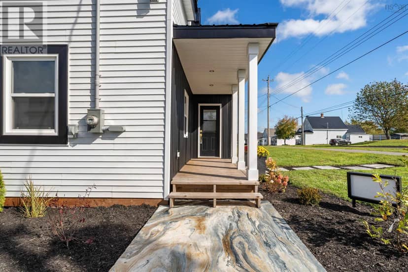 2130 South Main Street, Westville, photo 2