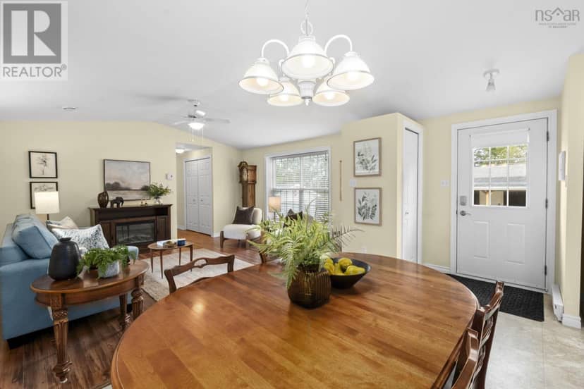 33 Commodore Court, New Minas, photo 8