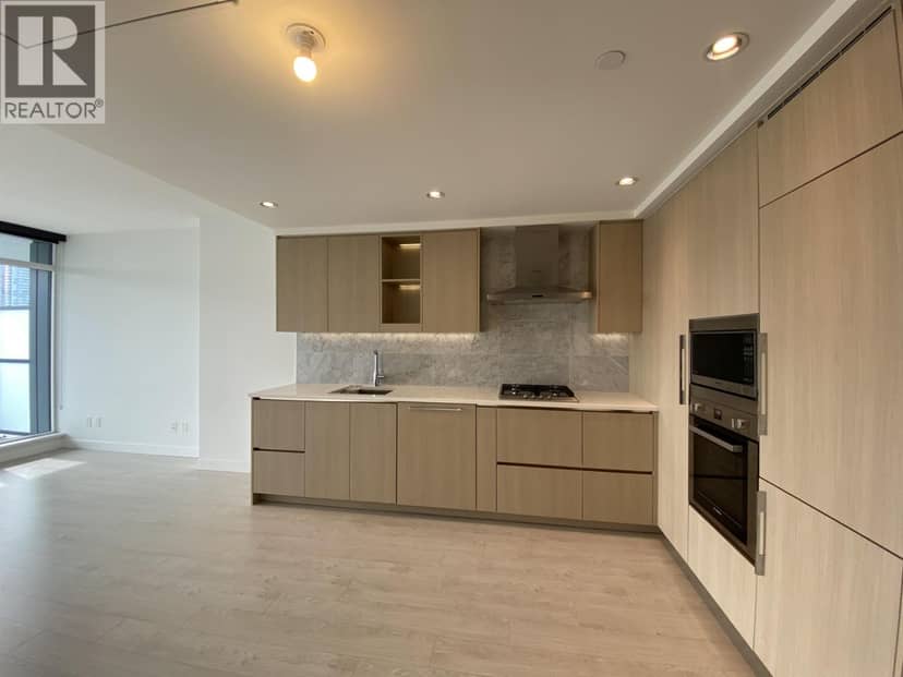 1612 4720 LOUGHEED HIGHWAY, Burnaby, photo 3