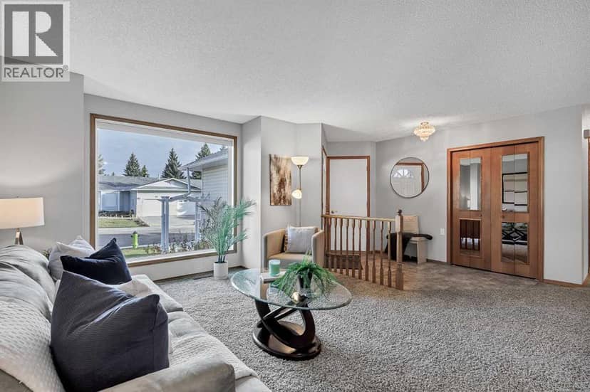 39 Woodside Close NW, Airdrie, photo 6