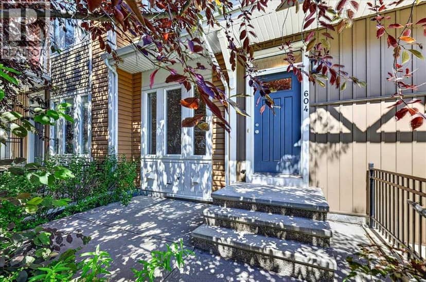 604 Auburn Bay Square SE, Calgary