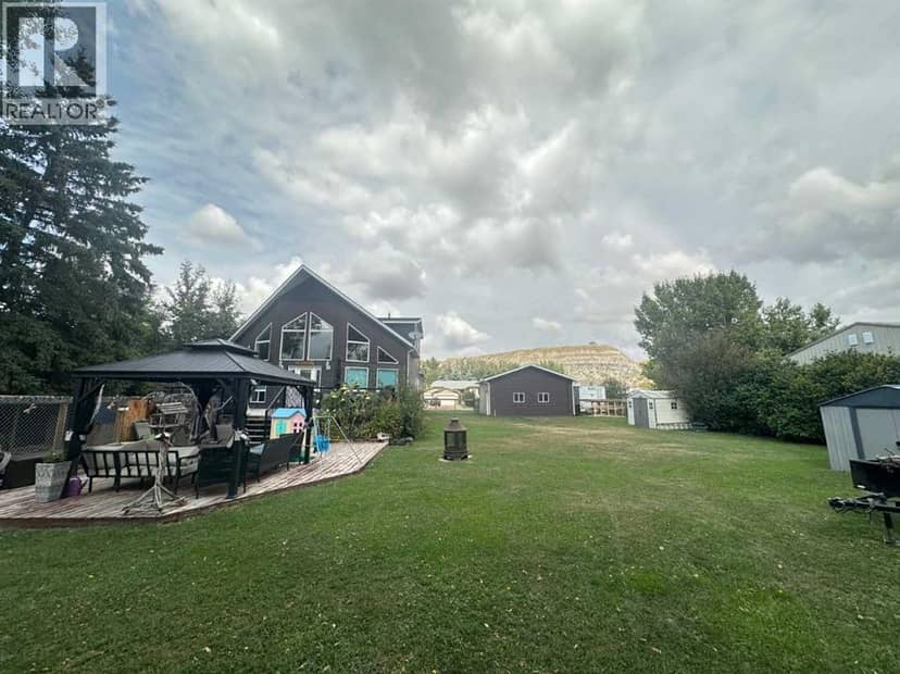 336 Mabbott Road, Drumheller, photo 6