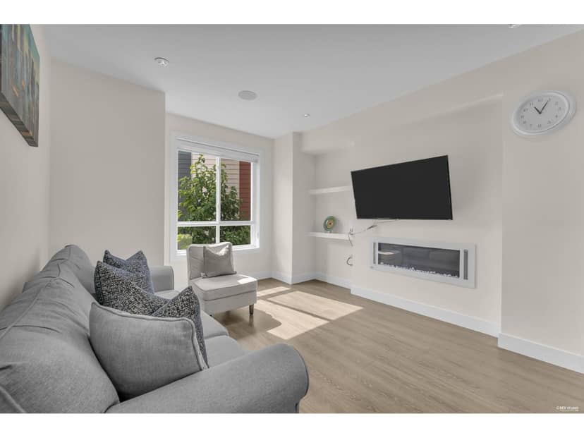 44 1670 160 STREET, Surrey, photo 2