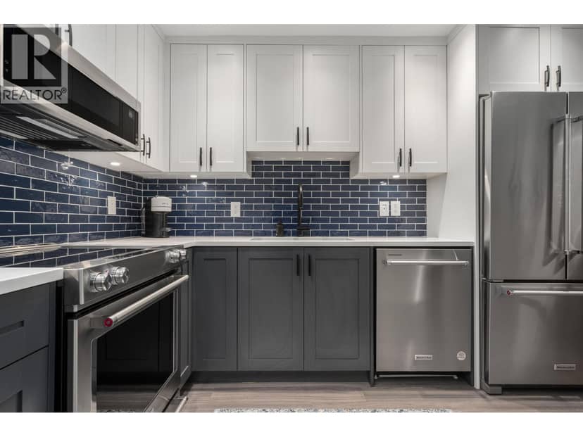 825 W 15TH AVENUE, Vancouver, photo 2