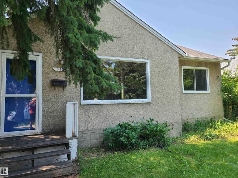 6326 109A ST NW, Edmonton