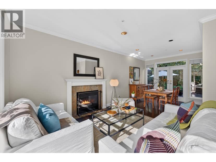 135 E 43RD AVENUE, Vancouver, photo 2