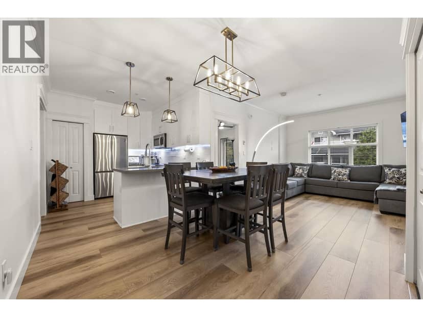 304 2389 HAWTHORNE AVENUE, Port Coquitlam, photo 2
