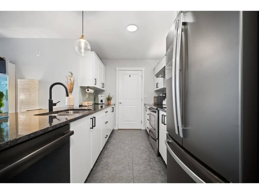 210 19320 65 AVENUE, Surrey, photo 8
