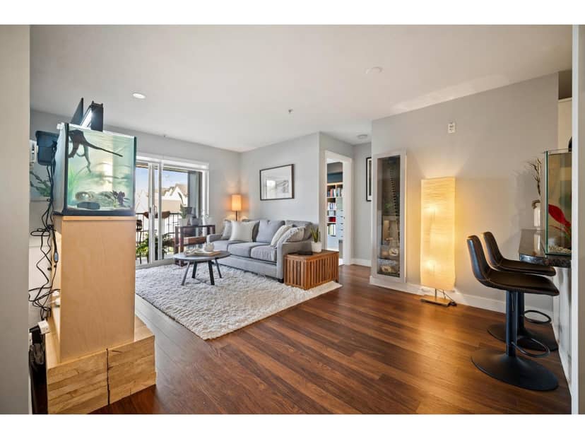 210 19320 65 AVENUE, Surrey, photo 4