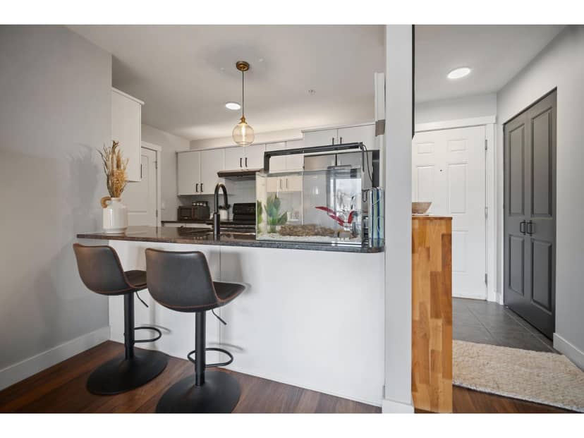 210 19320 65 AVENUE, Surrey, photo 6