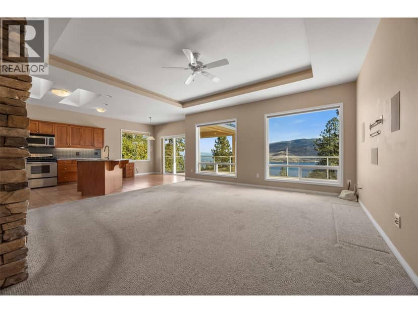 6455 Vernon Avenue, Peachland, photo 4