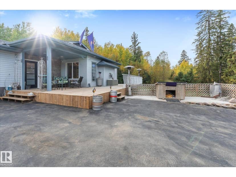 54426 Rge Road 15, Rural Lac Ste. Anne County, photo 2
