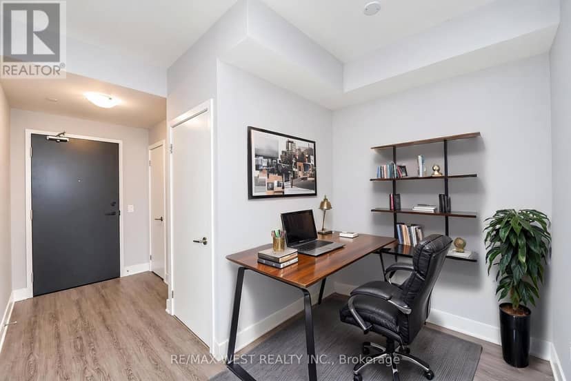 1103 - 185 Deerfield Road, Newmarket, photo 6