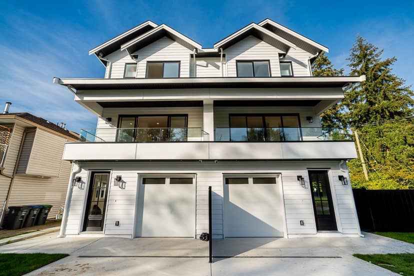 101 17059 0 AVENUE, Surrey