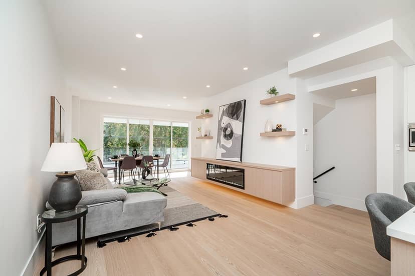 101 17059 0 AVENUE, Surrey, photo 3
