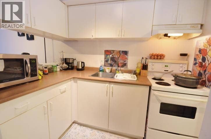 225 8120 COLONIAL DRIVE, Richmond, photo 5