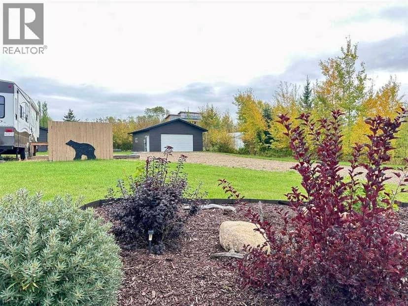 534 Larch Street, Lac Des Iles