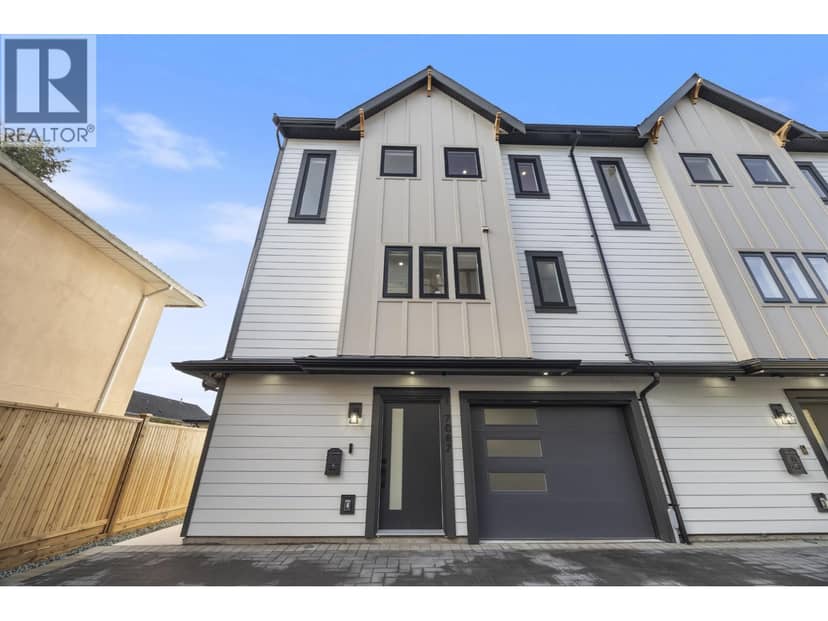 2 7497 HOLLY STREET, Burnaby