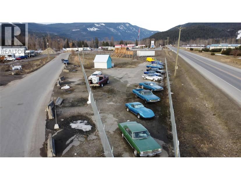 1310 Trans Canada Highway, Sicamous, photo 5