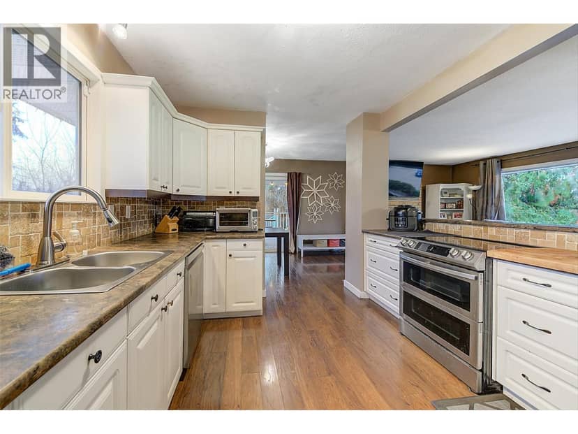 964 Tronson Drive, Kelowna, photo 6