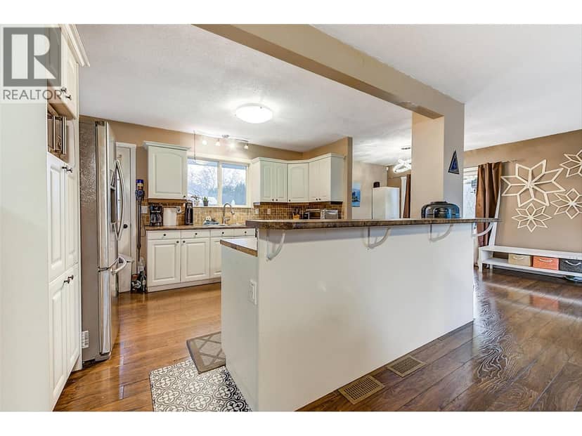 964 Tronson Drive, Kelowna, photo 5