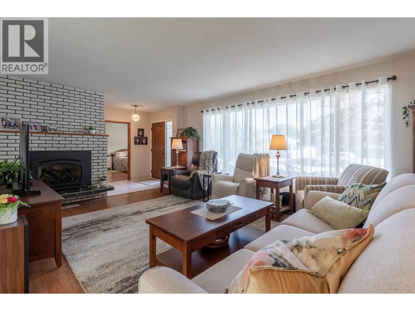 1306 Lombardy Square, Kelowna, photo 4
