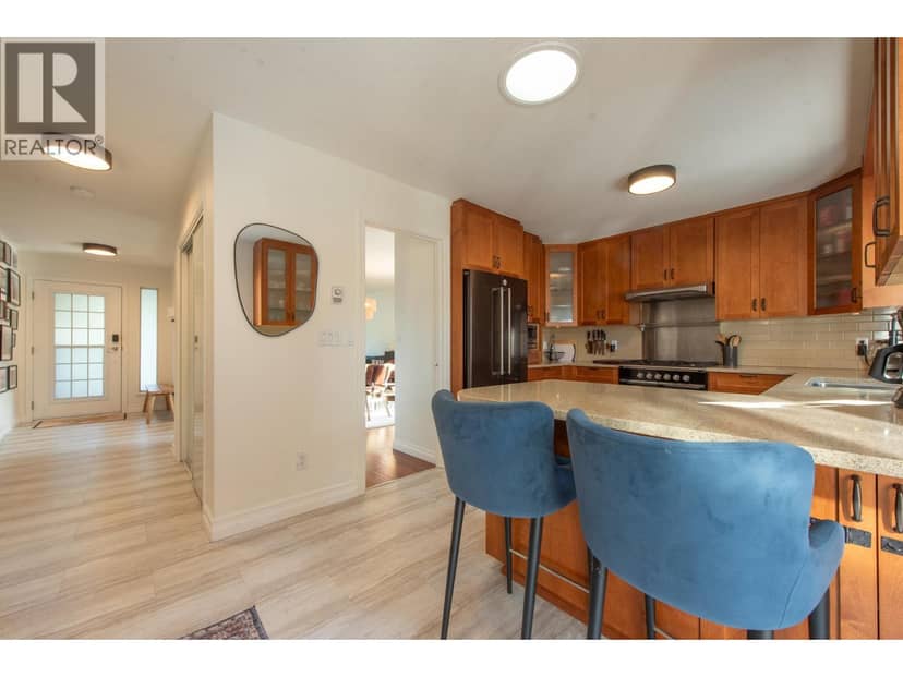 841 O'SHEA ROAD, Gibsons, photo 7
