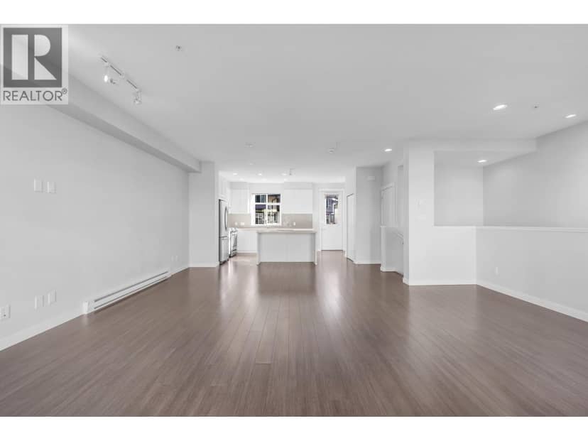 65 39548 LOGGERS LANE, Squamish, photo 4