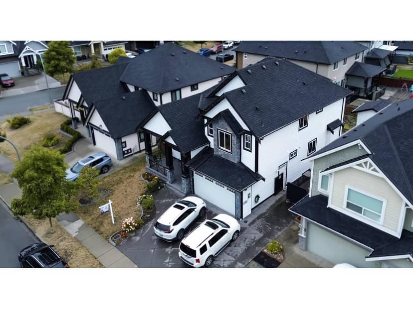 27641 LUNDERBERG AVENUE, Abbotsford, photo 2