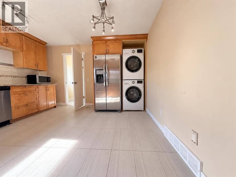 6607 Malvern Road NE, Calgary, photo 2
