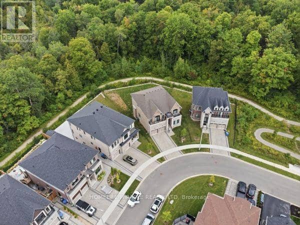 147 Ambrous Crescent, Guelph, photo 3