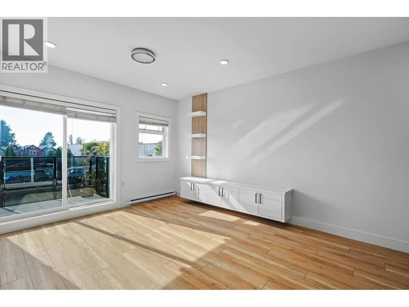 11 6288 BERESFORD STREET, Burnaby, photo 2