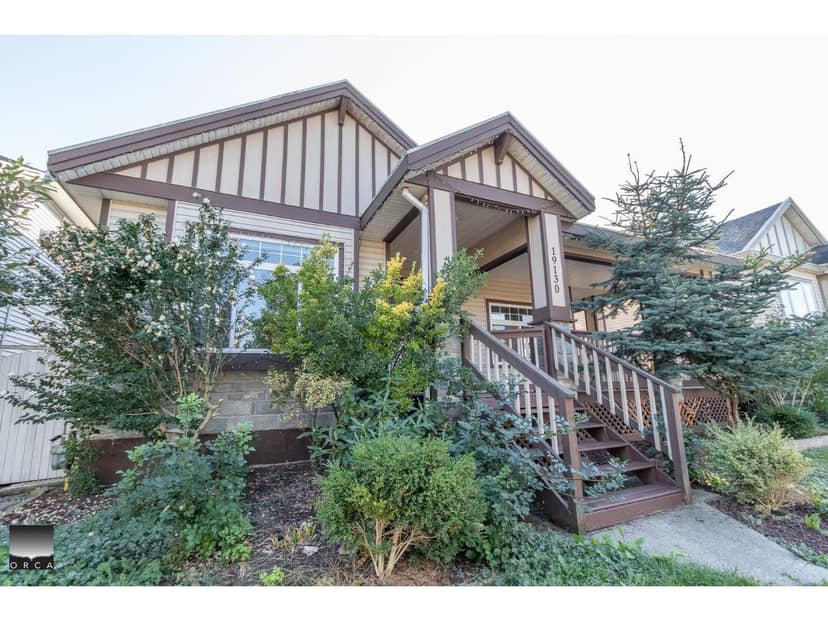19130 69A AVENUE, Surrey, photo 2